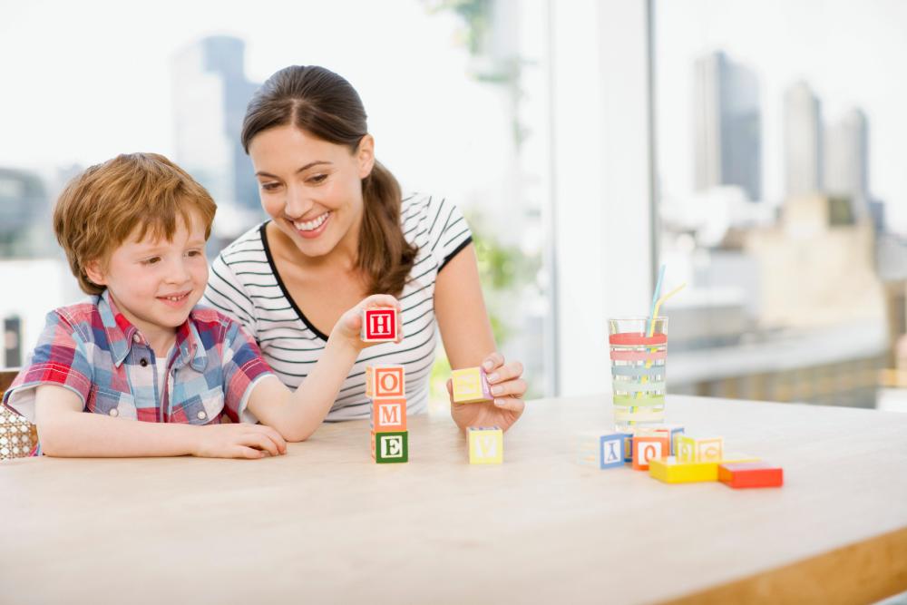 Czym charakteryzują się pomoce Montessori?